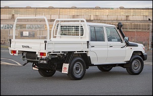 -2013_toyota_landcruiser_70_series_lc79_double_cab_02-0803.jpg
