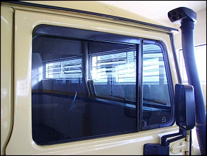 Calhas para janela da Band-calha_toyota_2.jpg