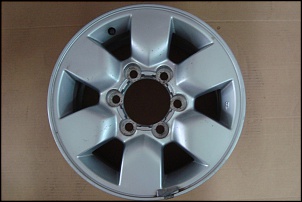 Pneu Toyota Bandeirante-jogo-de-rodas-toyota-hilux-aro-15-original-22289-mlb20227320526_012015-f.jpg