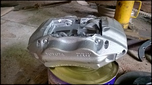 Toyota Bandeirante Cummins 4BT inside-toyota-bandeirante-fj40-cummins-inside-arranca-toco-24-.jpg