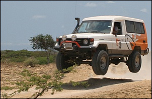 Toyota Land Cruiser 70-foto_semana.jpg