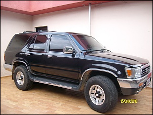 Procurando a primeira HiluxSW-toy.jpg