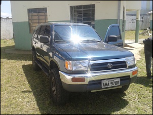 Procurando a primeira HiluxSW-025.jpg