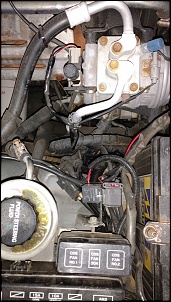 Sw4 2.8 93: Era pra ter algum plug conectado aqui???-img_20161215_205215030.jpg