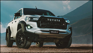 -new-hilux-gr-sport.jpg