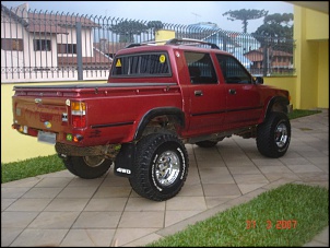 Toyota Hilux 1995 - 4x4 diesel no barro.-bl.jpg