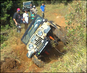 Trilhas na cuesta de Botucatu-SP-jacare.jpg