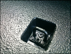 Bate-pedra no assoalho interno do troller-trava-depois-de-tratatda-e-pintada.jpg
