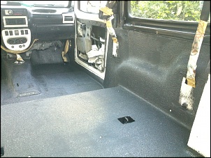 Bate-pedra no assoalho interno do troller-aspecto-geral.jpg