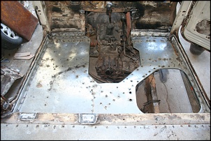 Bandeirante Estradeira-assoalho-diant-2.jpg
