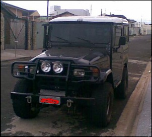 Toyota Bandeirante Curta 93-frente-quadrada.jpg