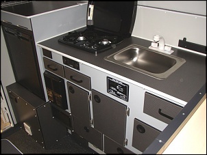 Montando um motorhome / camper sobre uma f 250 cd 4x4-silver-spur-interior-1-.jpg