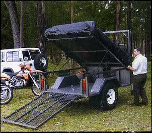 Alguem conhece quem fabrica reboques assim no Brasil-motor-bike-camper-trailer1.jpg