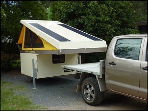 FlipPac Camper nacional para nossas picapes-camper-off-car-camper-legs.jpg