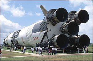 Alguem conhece quem fabrica reboques assim no Brasil-space-saturnv2-1-.jpg