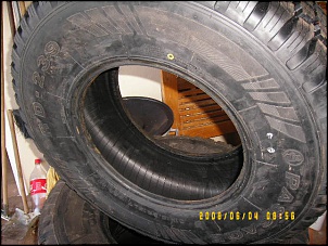 Vendo Jg De Pneu 31x10,5-100_2152.jpg