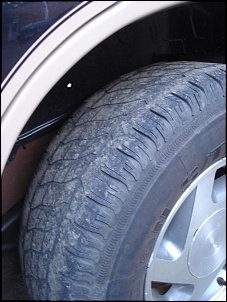 Vendo jogo de rodas da Explorer (ou ranger)-tire-rear.jpg