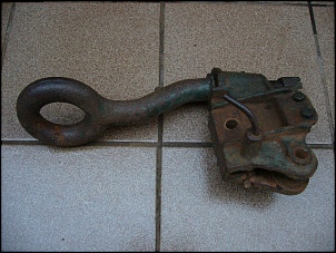 vendo olhal + suporte de reboque militar-argola-mesa-m101fig-02-.jpg