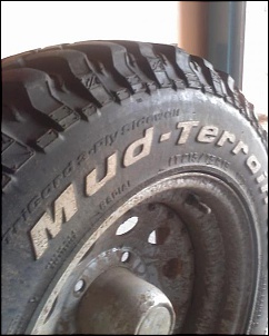 Vendo 4 pneus bf mud 215/75 r15-23-04-09_0908.jpg