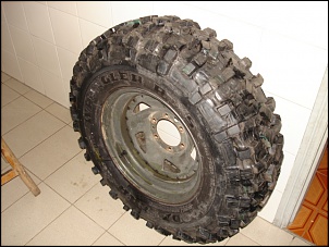 Pneu de cravo c/ aro s/ uso 255/85/16-imagem-001.jpg