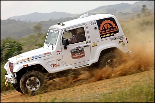 Pneus - Colossus 4x4-armadillo-transparana-09.jpg