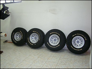 Vendo 4 Pneus BF Mud KM2 (Modelo novo) 33x12,5 + 4 rodas 6 furos 15x8 Offset -25-1.jpg