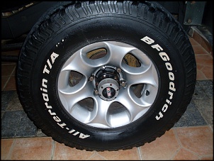 Vendo 4  BF 31X10,5X15-pneu2.jpg
