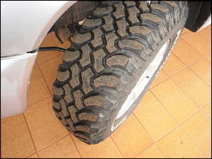 4 Pneus MUD BF Goodrich 245/75R16-p1010202.jpg