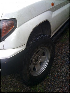 Vendo penus 235/75 R15 e rodas de Ranger-pneus-e-rodas.rager-002.jpg