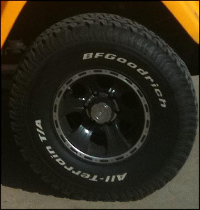 *Vendo* Pneus BF AT 33 + Roda Mangels Kombat 15x8 Aro 15 com 6 furos.-img_0256.jpg