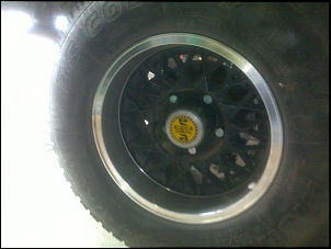 Vendo 4 rodas aro 15 5 furos com Pneus...-04022011209-2-.jpg