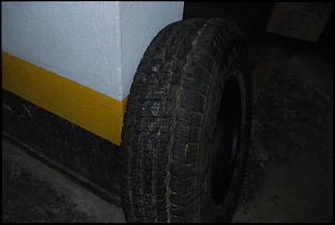 Vendo Pneu 235/85 R16 - original da Defender-pneu2.jpg