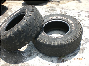 Vendo 2 Pneus 32 Goodyear-cimg0014.jpg