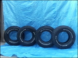 Vendo Pneus 31 bf-dscf1065.jpg
