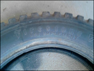 Vendo dois pneus militares aro 6.00 16 Firestone-p110911_14.32_-03-.jpg