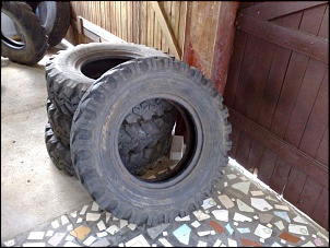 Jg Rodas originais Willys com pneus-04032012297.jpg