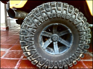 Vendo 4 Pneus Maxxis Creepy Crawler 37x 14,5 R15/-img_2807.jpg