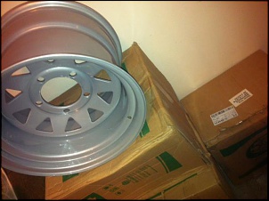 Vendo Rodas 15x10 5 furos(jeep,f75,f1000, etc...) Novas na caixa!-263487_403461196391782_2026641225_n.jpg