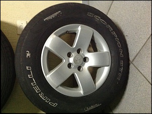 Vendo jogo de rodas tr4 com pneu 225/75/16 memos de meia vida-image.jpg