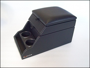 Console Central L. R. Defender-100_2311.jpg