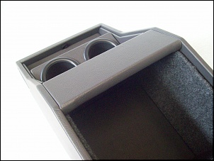 Console Central L. R. Defender-100_2417.jpg