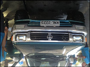 Vendo Parachoque e Spoiler Dianterio - Hilux 2000 SR 5-foto-1.jpg