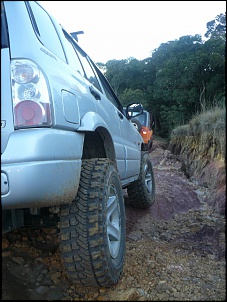 5 pneus Colossus MUD 245/70 R16 - 4 seminovos e 1 novo-p1130965-480x640-.jpg