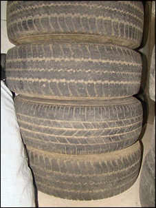 Vendo 4 Pneus 235 R16 - R$ 300,00-dsc06430.jpg