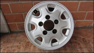 Vendo rodas de liga Suzuki 15 x 5.5-050-.jpg