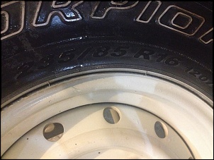 Vendo 4 pneus pirelli scorpion atr 235/85 R16 e rodas HD para DEFENDER-img_2833.jpg