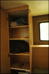 Vende-se Camper-guarda-roupas-2.jpg