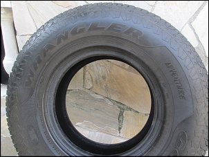 Vendo 5 Pneus 35&quot; x 12,5 -&gt; Maxxis Creepy Crawler-img_6834.jpg