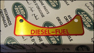 Plaqueta Metal- Diesel/Fuel para Land Defender-img_5041.jpg