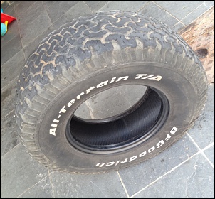 BF GoodRich , Jogo com 4 Pneus 31.10.5x15 - R$ 600.00 o jogo-foto-2.jpg